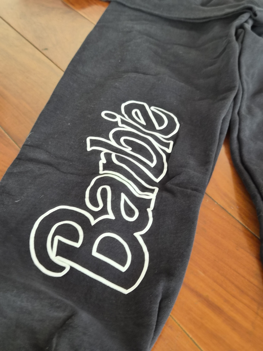 Barbie x PacSun Alpine Ski Club Sweatshirt & Sweatpants Set XS Black - Picture 2 of 16